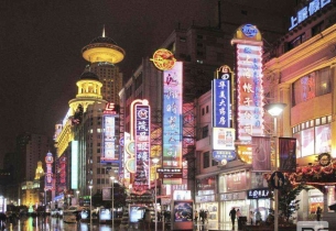 市場(chǎng)占有率高達(dá)70%，為什么招牌燈箱這么火？